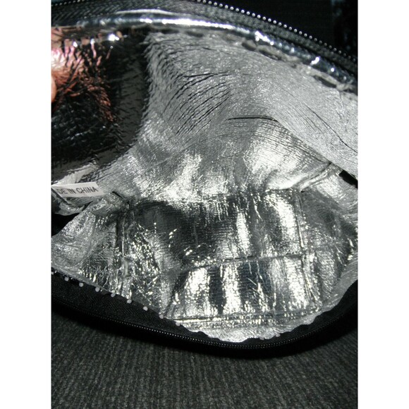 NEW (LOT X 2) INSULATED COOLER BAGS, STRAP, BLACK POLKA DOTS (8.5" X 5" X 6.5") - Picture 6 of 7